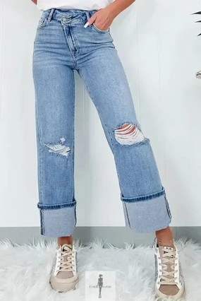 Blue High Rise Ripped Jeans Stretch Holiday Vibes Streetwear Fan