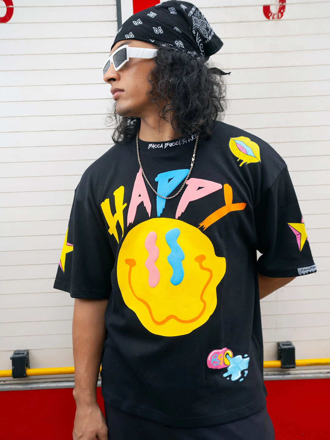 Happy - Oversized t-shirt Award-winning Cozy Apparel