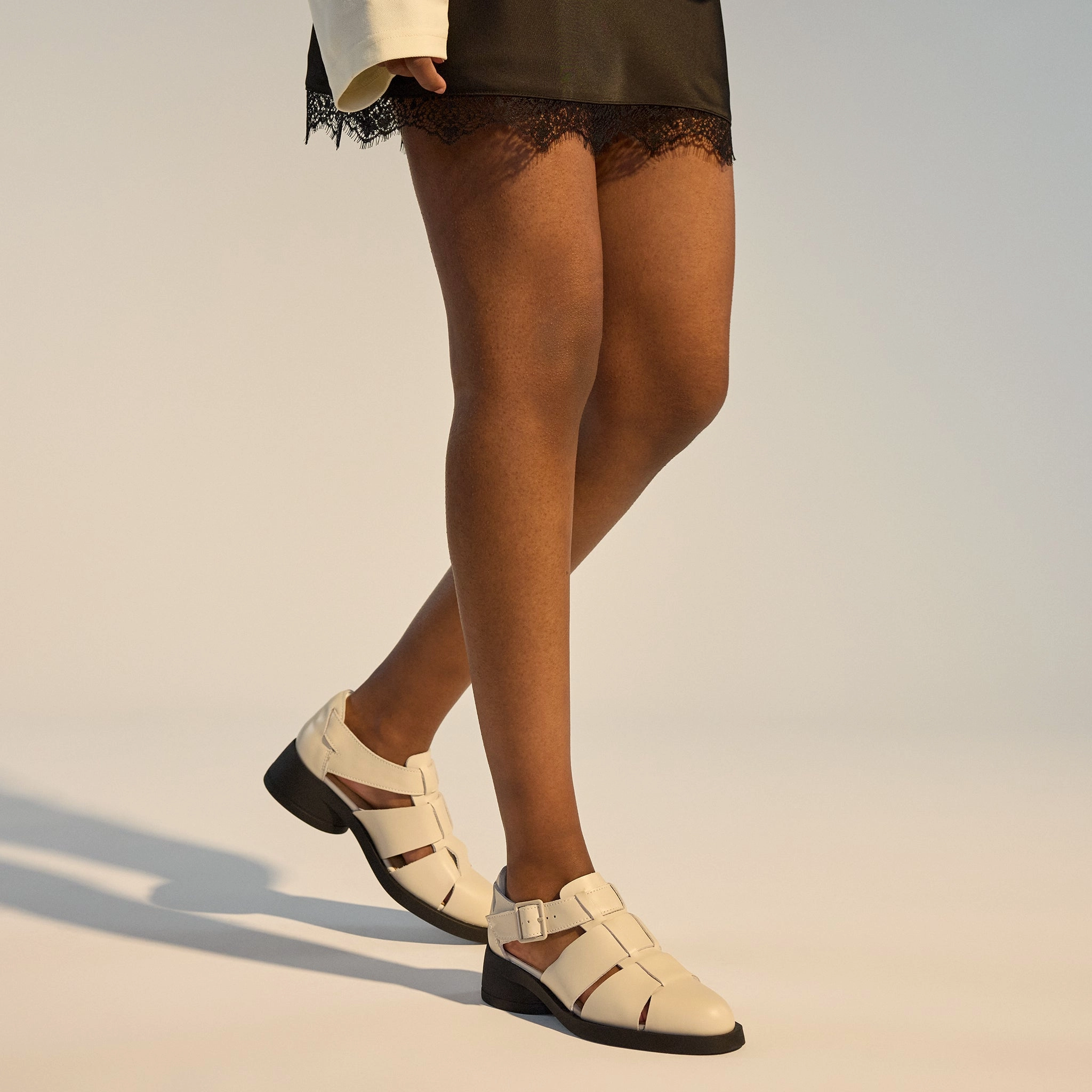 Paris Fisherman Bone/Black Outfit Friendly