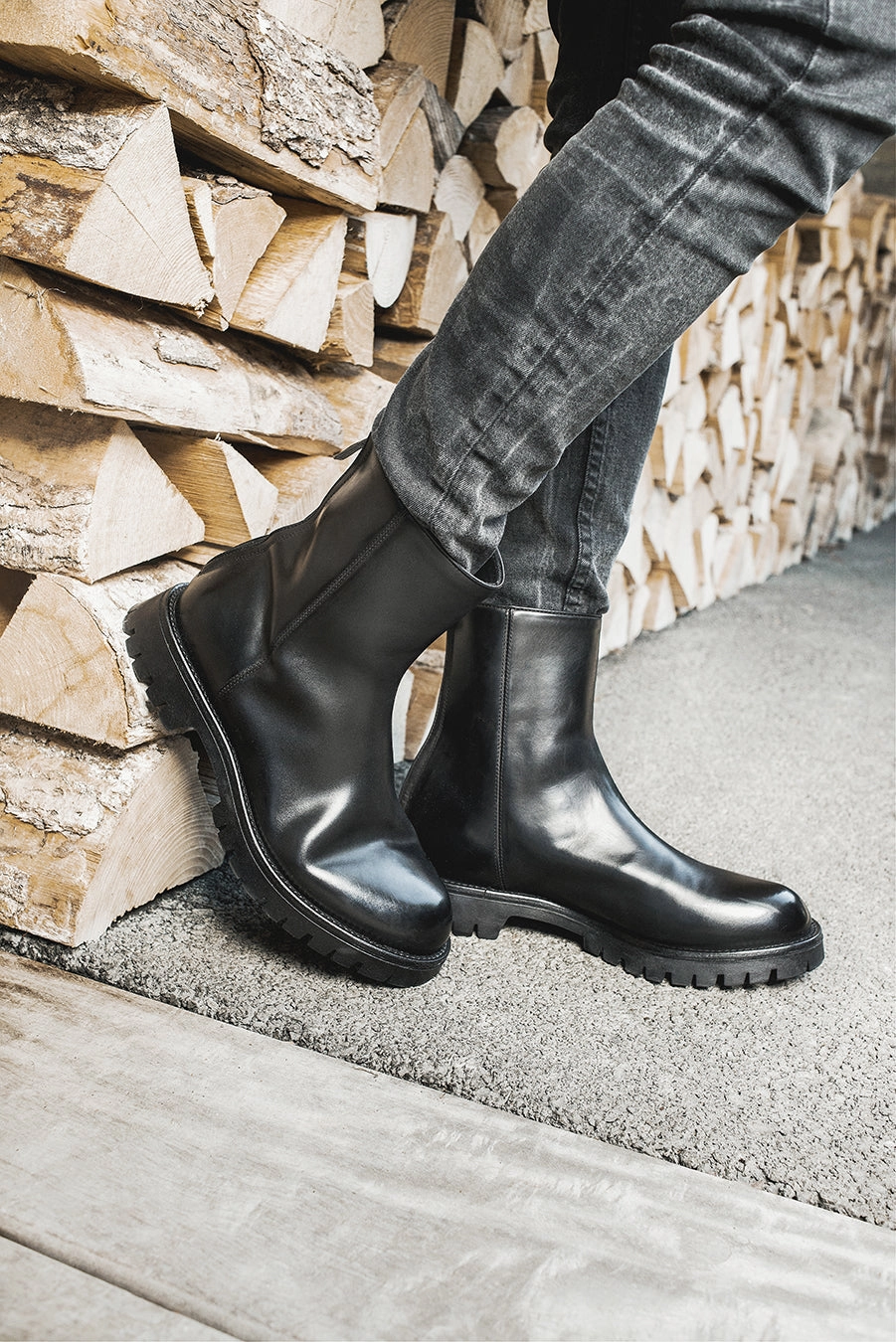 IVAN 91030<br> Black Back Zipper Ankle Boots Anti Odor Weekend Camping