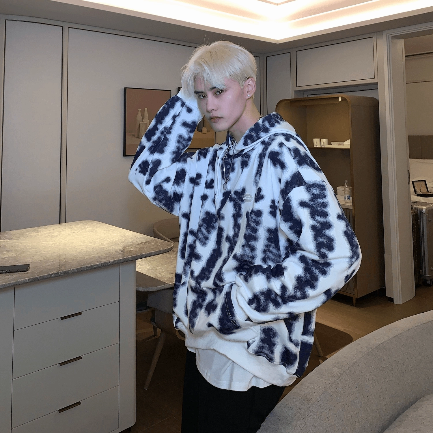 product sporty style statement Loose Sweatshirt with Korean Letter Design Loose Sweatshirt with Korean Letter Design