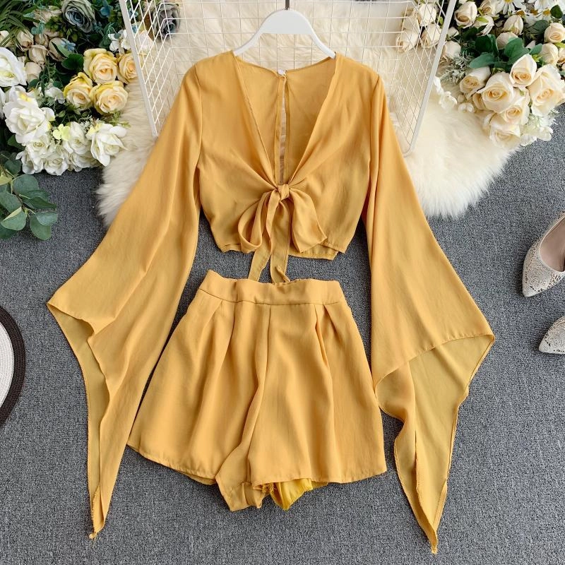 Clean Fresh New Design Sense Bell Sleeve Chiffon Shirt High Waist Wide Leg Shorts Western Style Two-piece Suit