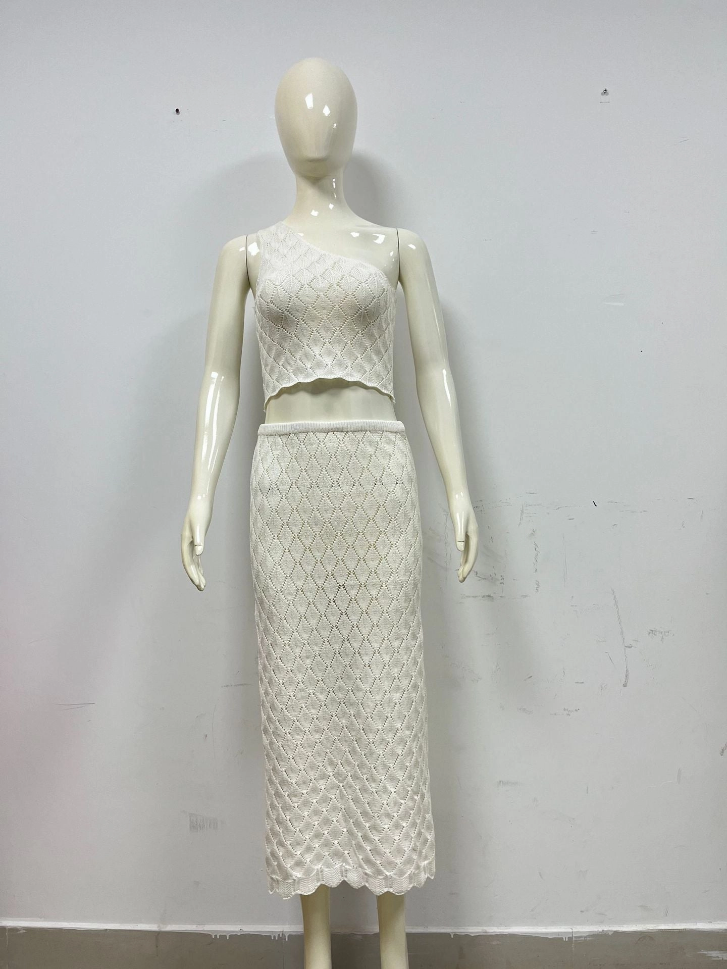 Holiday Vintage Shopping Athlete One-shoulder Knitted Spaghetti-strap Camisole Top Skirt Suit