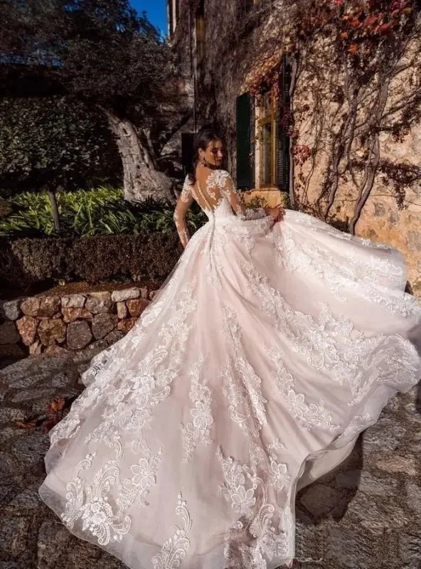 LowProfileZipper Lace Sweetheart Illusion Wedding Dress