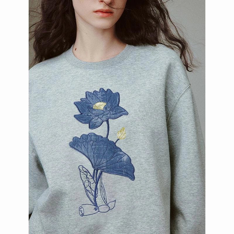 Light Fabric Women's Autumn Lotus Patchwork Embroidered Sweatshirt
