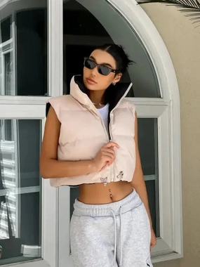 Seamless Shoulder Construction Zip Up Reversible Vests